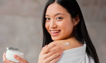8 Great Scrubs for Oily Skin